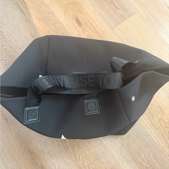 Converse Tokyo Black Tote Bag with Star Design - Picture 4 of 6